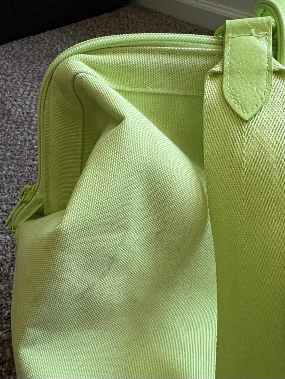 Beis Orginal Weekender Lime Green Travel Duffle Bag - Picture 5 of 7